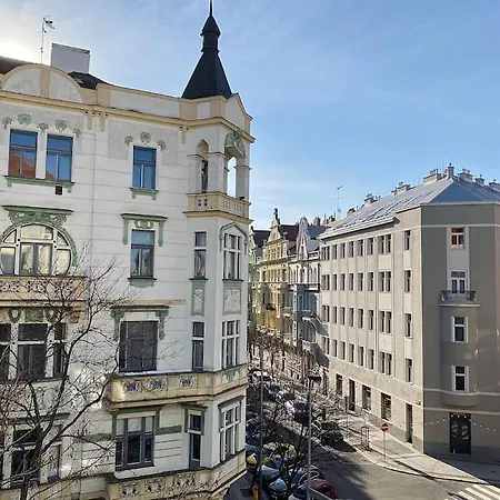 Parkside Studio In Vinohrady Prague Exterior photo